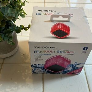 Memorex Air Cushion Blue Tooth Speaker
